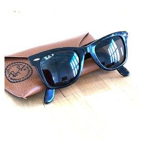 Ray-Ban Wayfarer polarized sunglasses